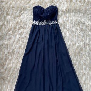 Sweetheart Neckline Strapless Dress